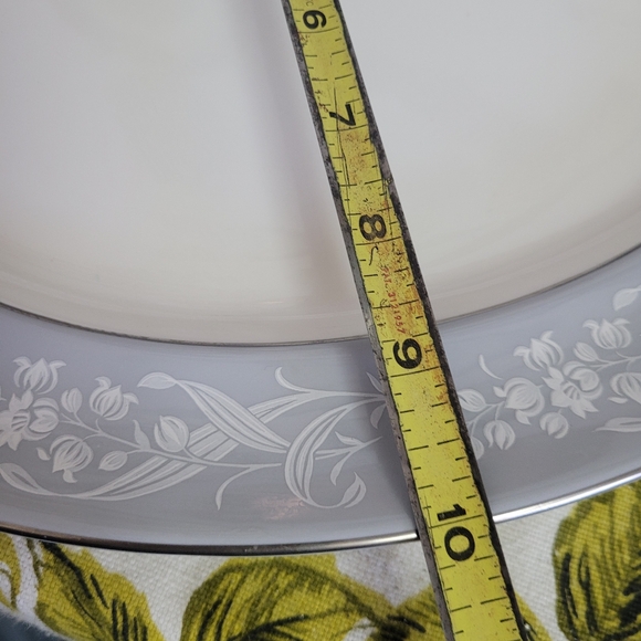 Vintage Royal Dulton Valleyfield Bone China Made in England Floral Silver - Picture 7 of 8